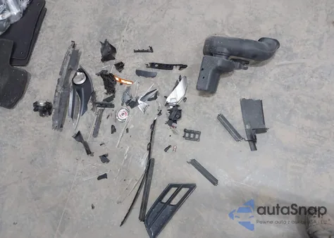 2015 Chrysler 200 S z USA, uszkodzony, nr VIN 1C3CCCDG8FN542833